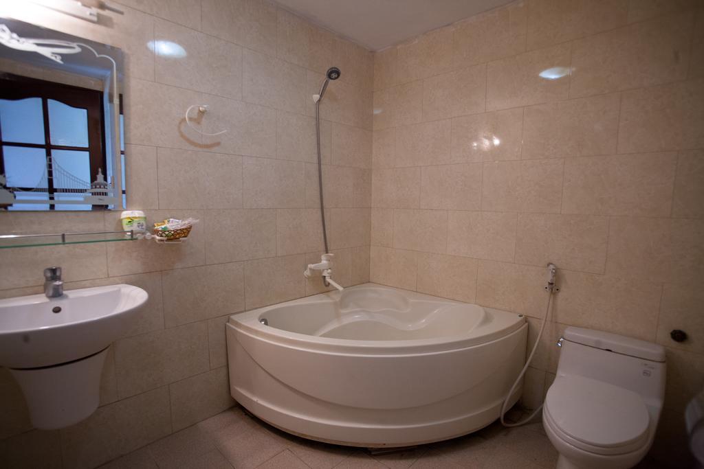 Golden Gate 1 Hotel Дананг Номер фото