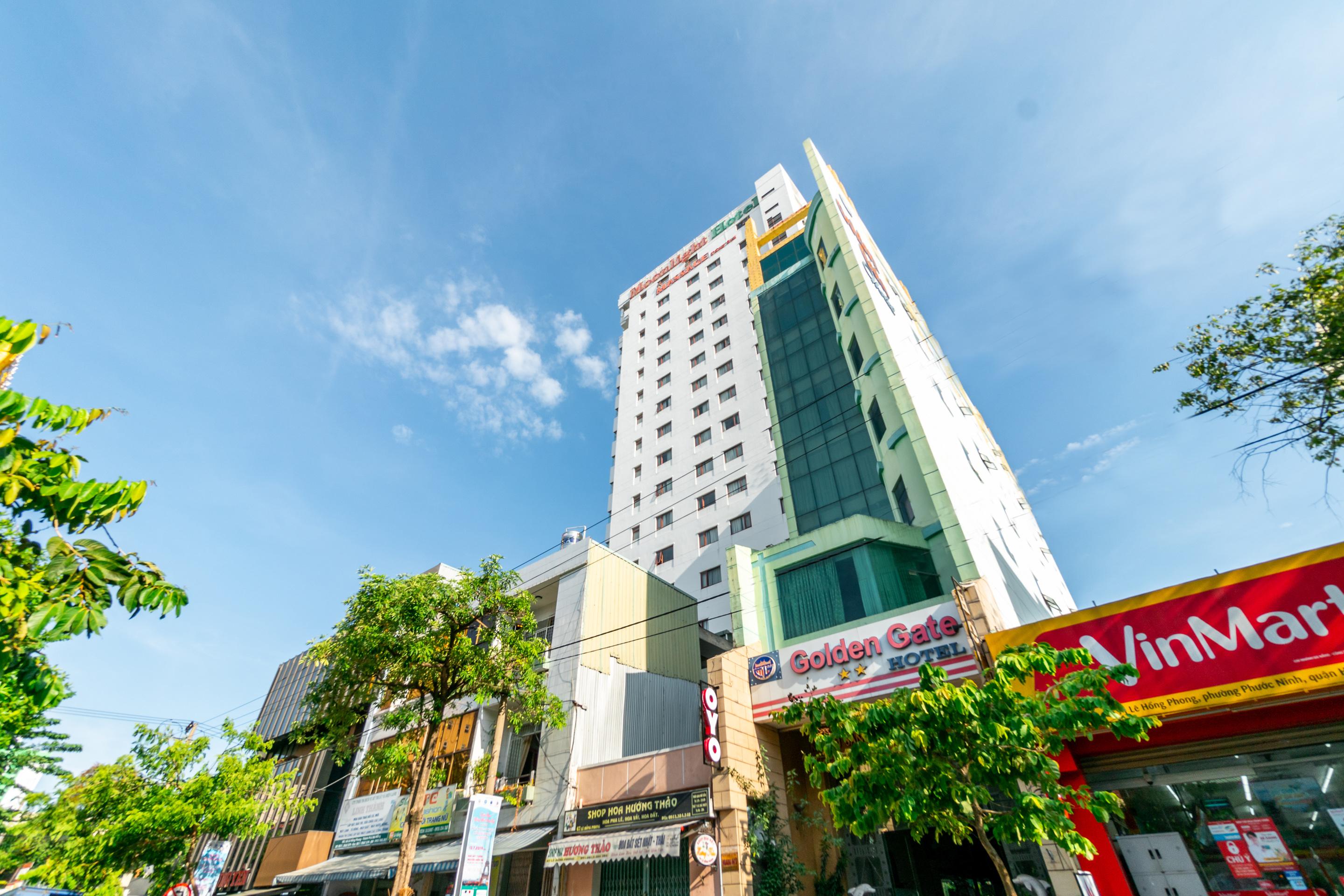 Golden Gate 1 Hotel Дананг Экстерьер фото