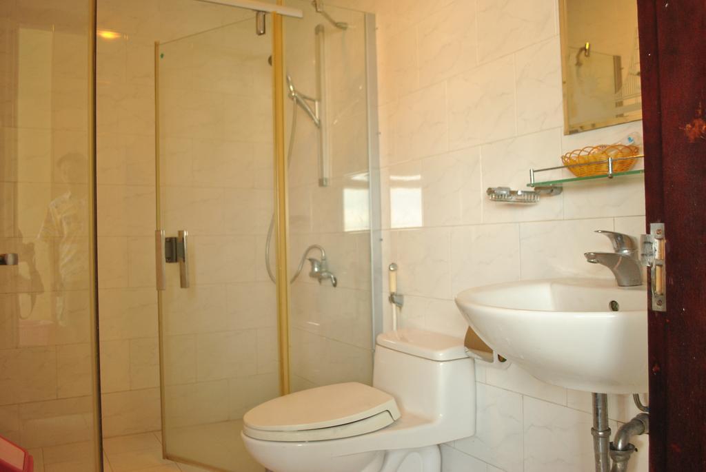 Golden Gate 1 Hotel Дананг Экстерьер фото